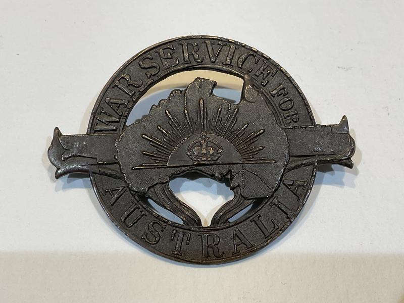 1st Version WAR SERVICE AUSTRALIA badge