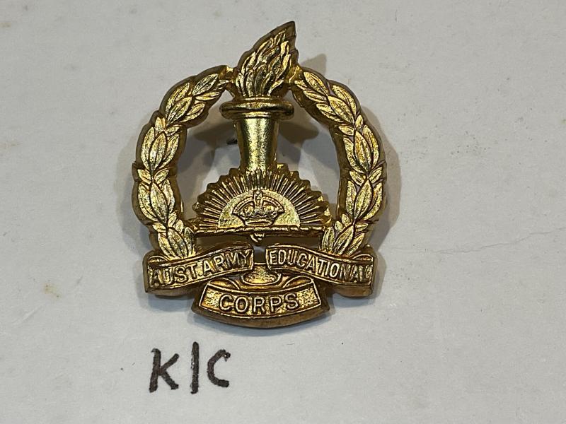 K/C Australian Army Education Corps collar badge