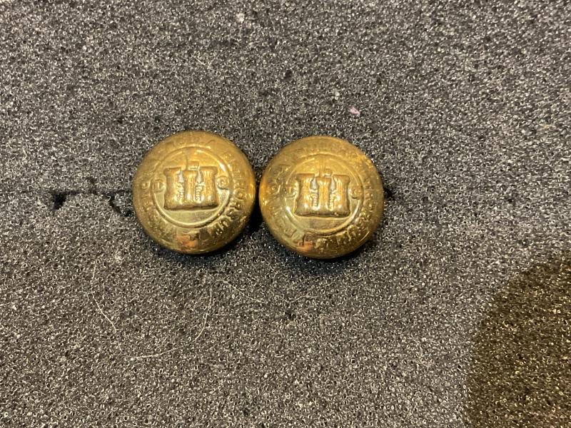 WW1/2 5th Royal Inniskilling Fusiliers hat buttons