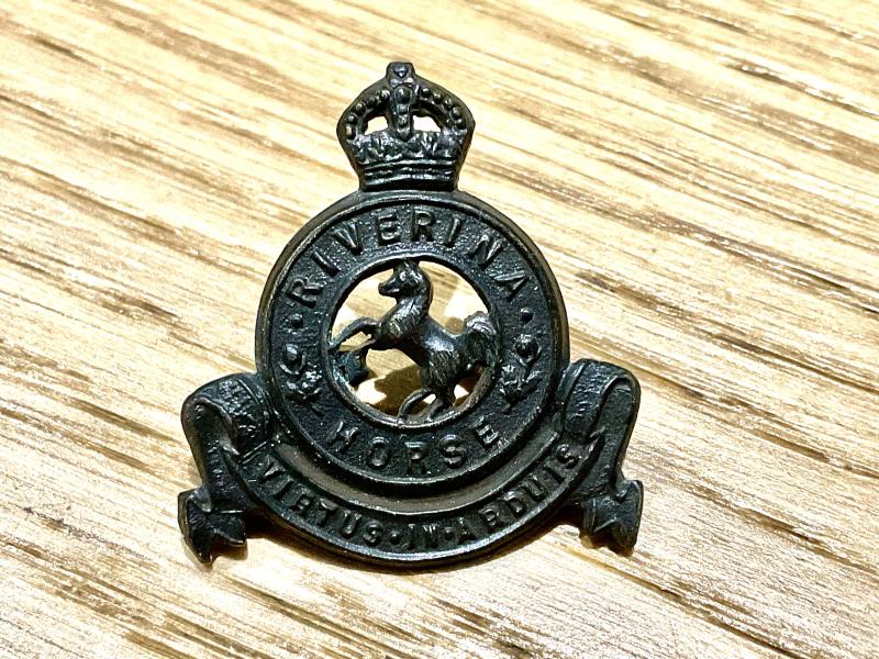Australian 21st Riverina Light Horse collar badge