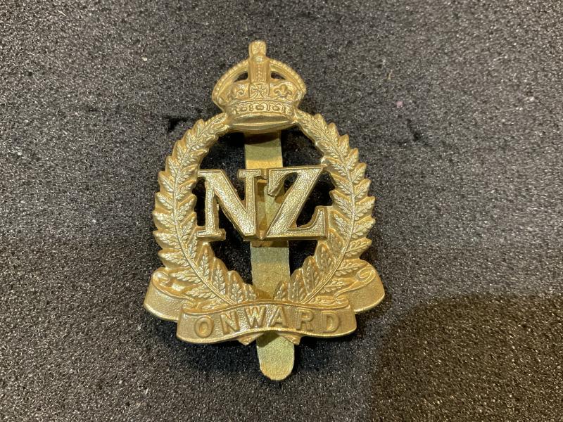 WW1 N.Z General service cap badge by J.R.GAUNT LONDON