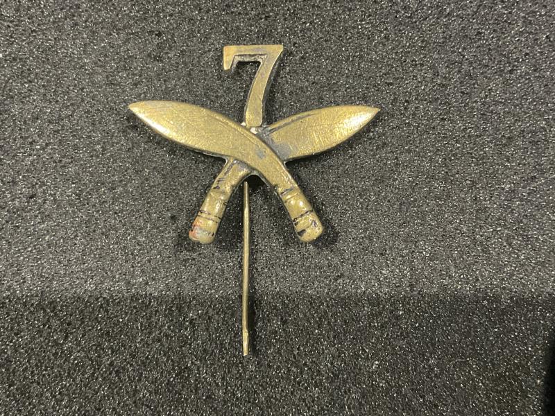 7th Gurkha Rifles cap badge