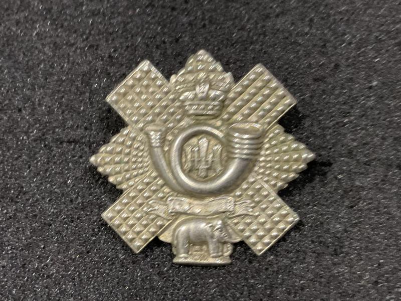 QVC Highland Light Infantry collar badge /sweetheart