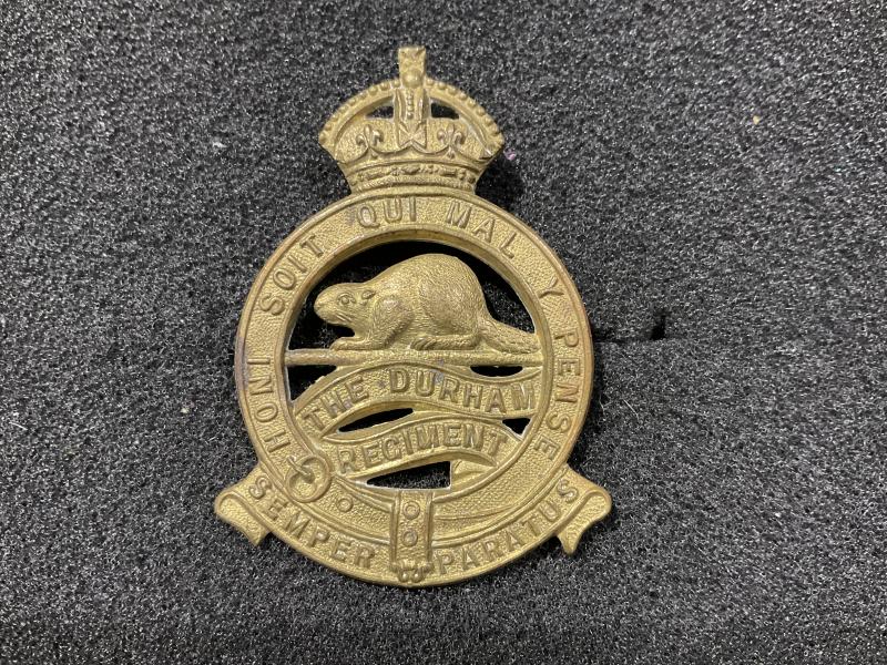 Canadian The Durham Regiment cap badge 1922-36