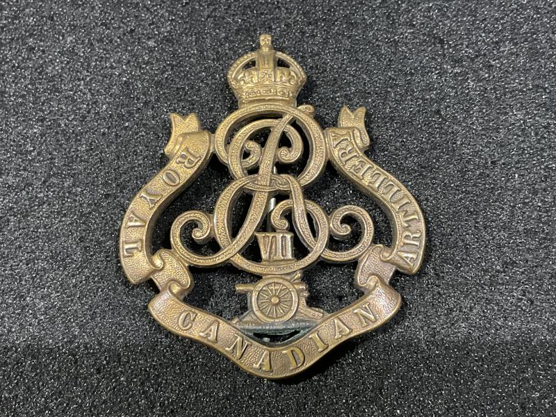 Edward VII Riyal Canadian Artillery Pith helmet badge