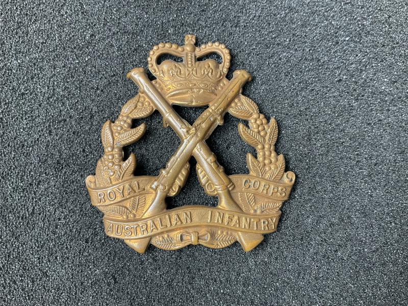 Royal Australian Infantry Corps 1953-60s cap badge