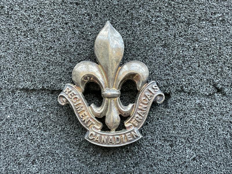 WW2 Silver officers Canadian Regiment Francais collar badge