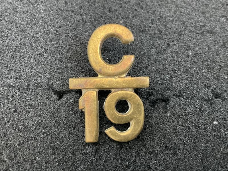 WW1 CEF 19th Infantry Battalion C19 collar badge