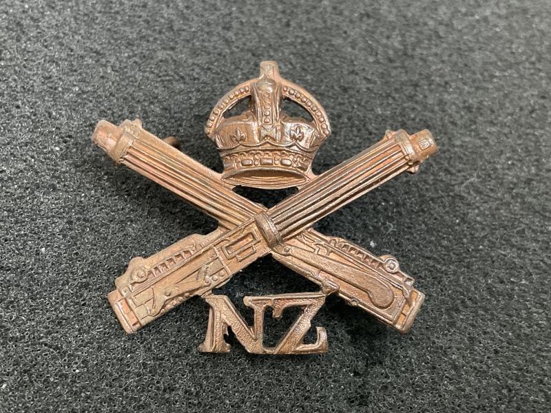 WW1 NZ Machine Gun Corps O.S.D collar badge