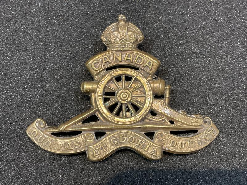 WW1 Canadian Artillery bladed cap badge by Roden