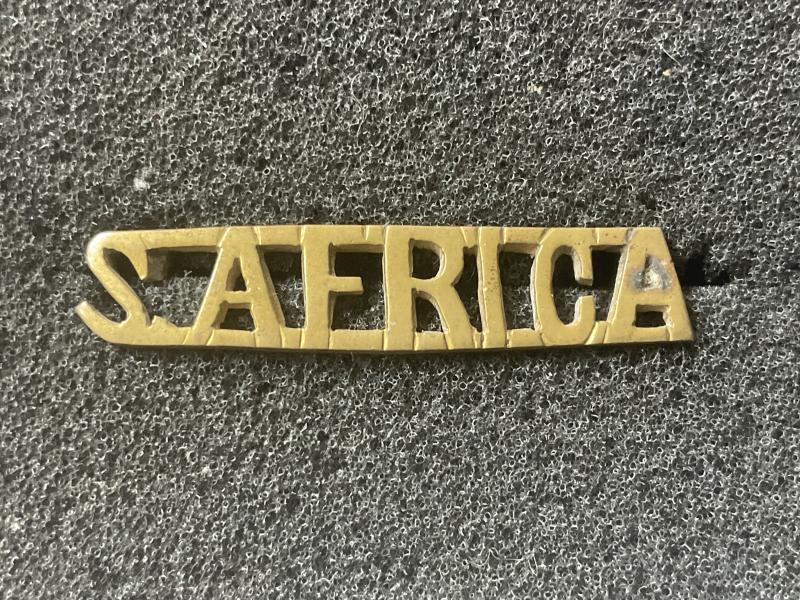 WW1/2 SOUTH AFRICA brass shoulder title