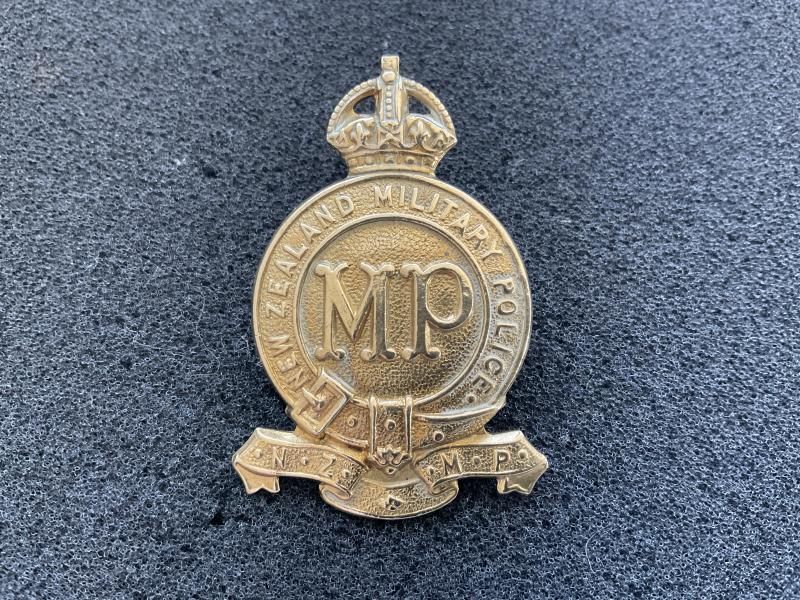 WW1/2 New Zealand Military Police cap badge