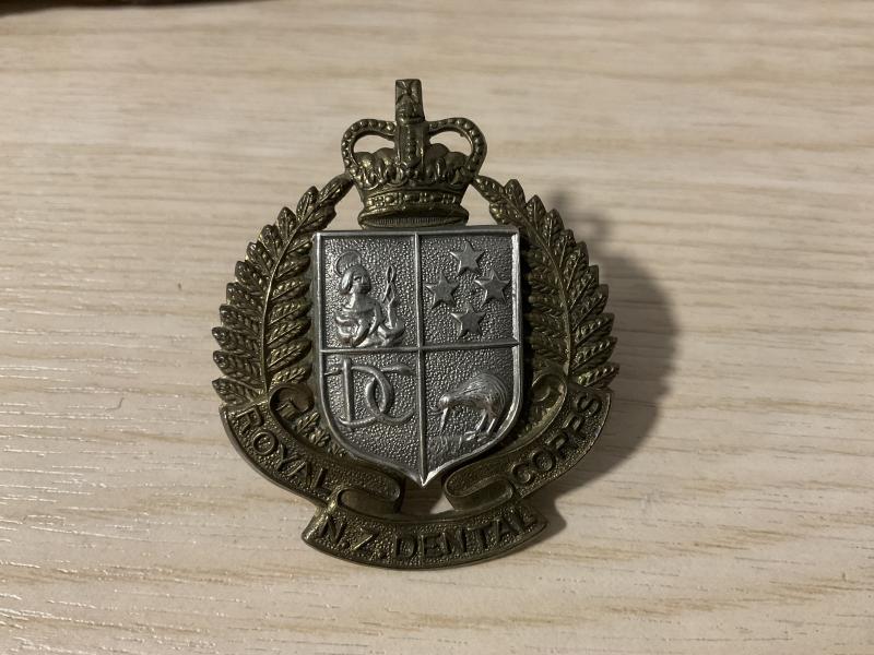 Q/C Royal N.Z Dental Corps cap badge