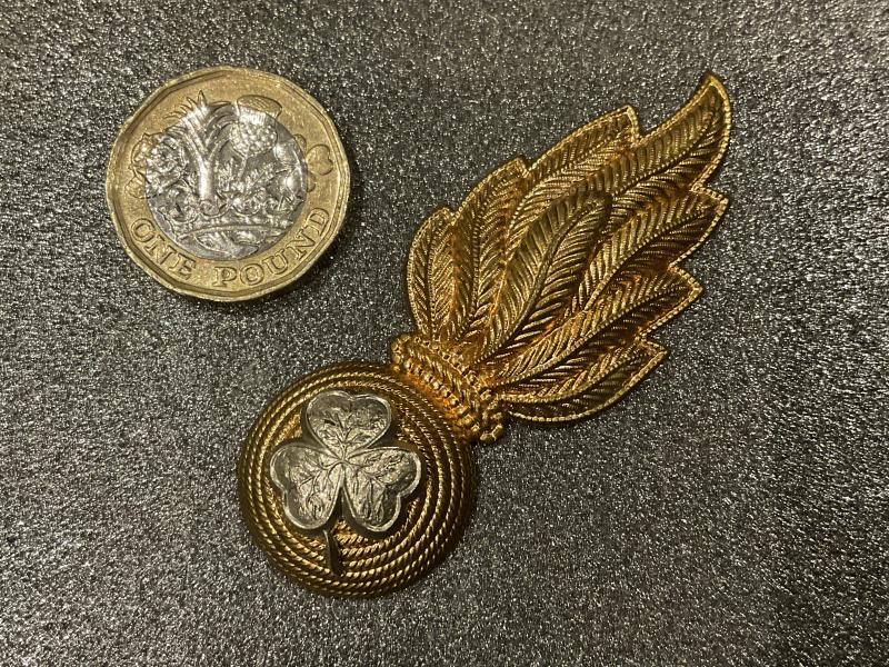 Boer War Royal Irish Fusiliers Reserve Regiment cap badge