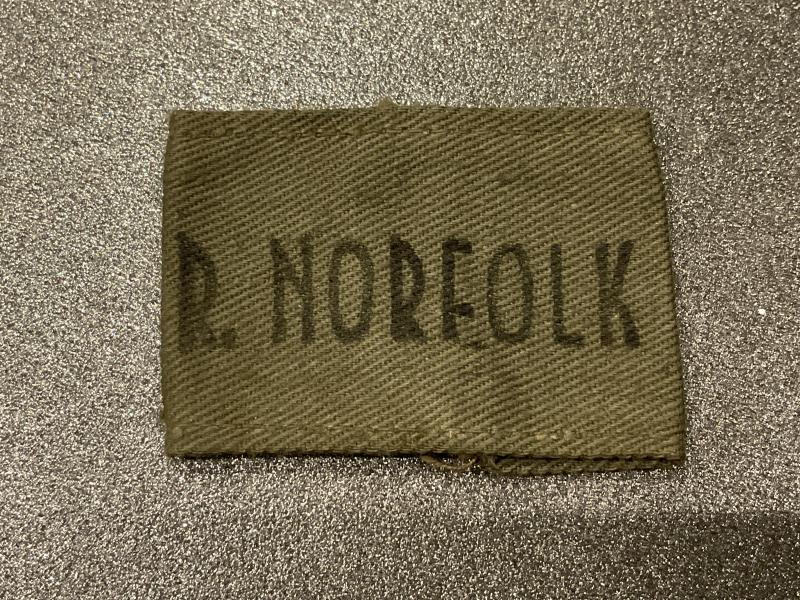 WW2 or Malaya Royal Norfolk Regt cotton shoulder slide.