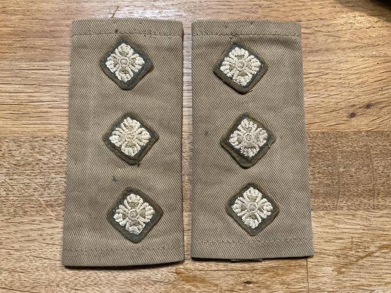 WW2 /Malaya British & Commonwealth Captains rank slides