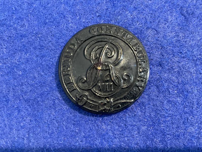 Bermuda police Edward VII (1901-10) button.