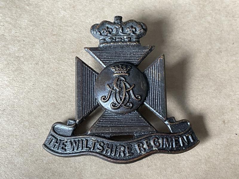 The Wiltshire Regiment Officers Service Dress Cap badge