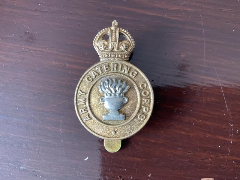 WW2 Army Catering Corps bi-metal cap badge nicely maker marked.